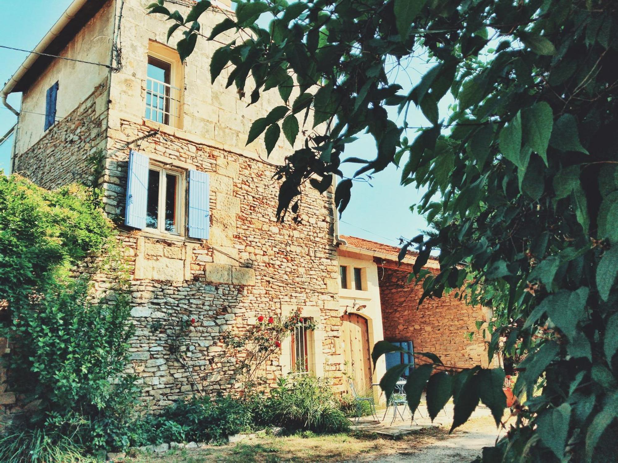 Le Mas De Magneul Marguerittes Kültér fotó
